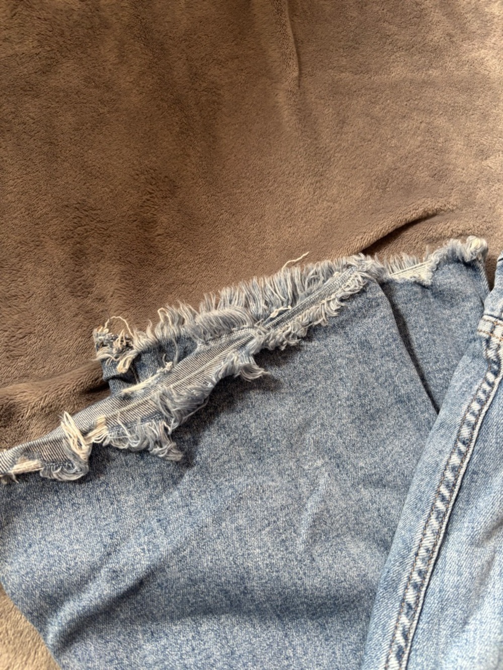 Mica Light Wash Frayed Hem Cropped Jeans - Picture 2 of 4